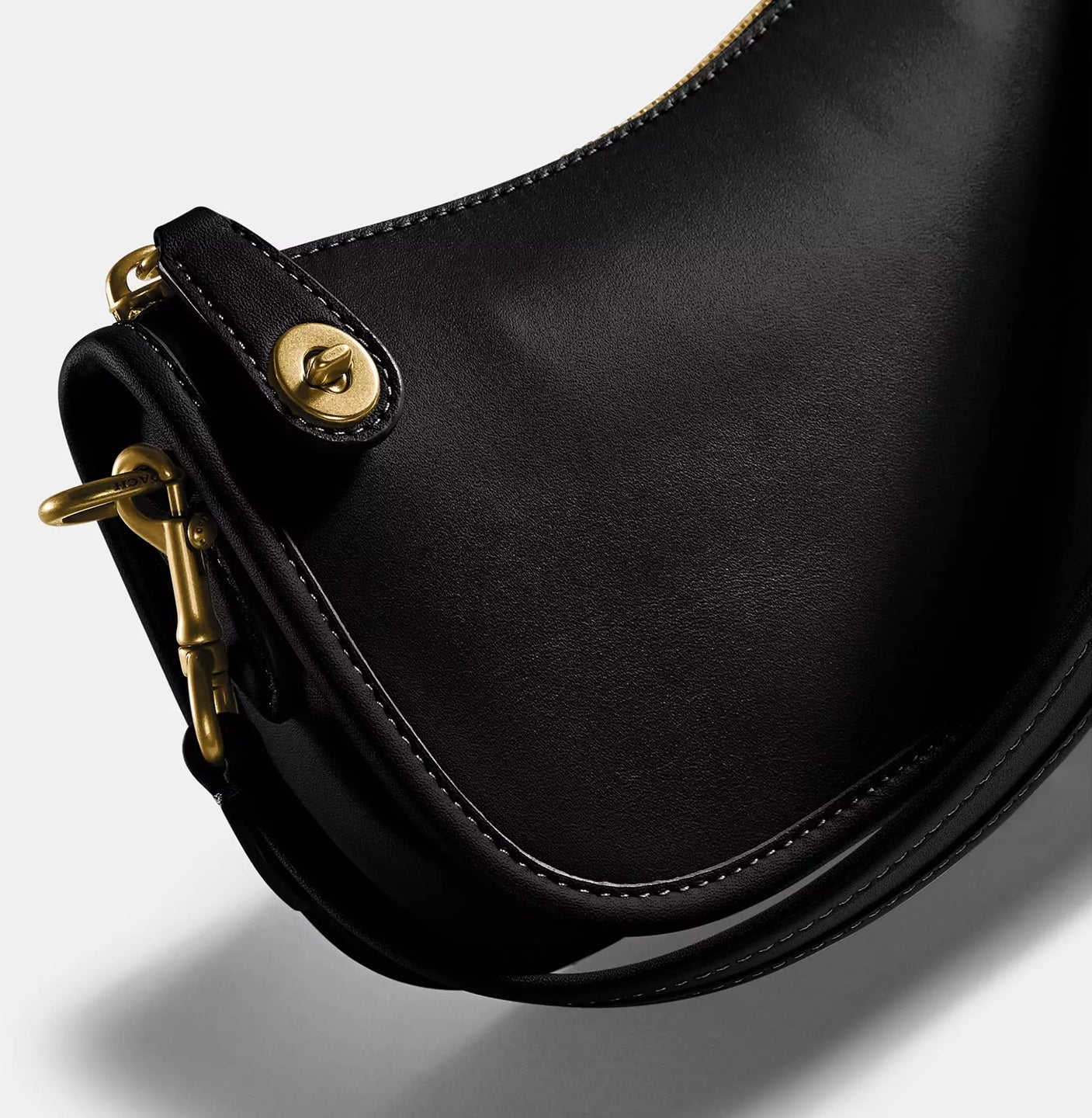 Swinger Bag 20 Black Coach