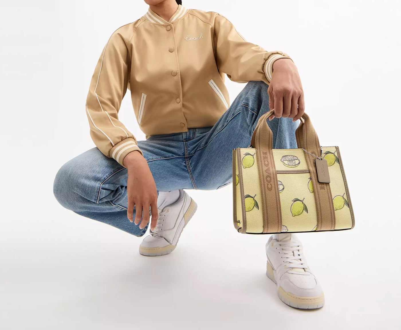 Smith Tote Bag 24 With Lemon Print Garden Glade Multi Coach
