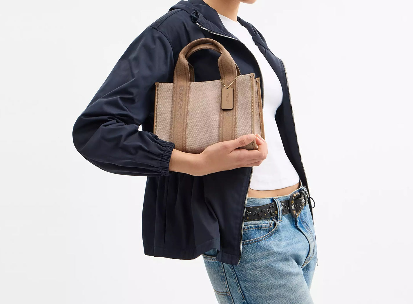 Smith Tote Bag 24 Dark Natural Multi Coach