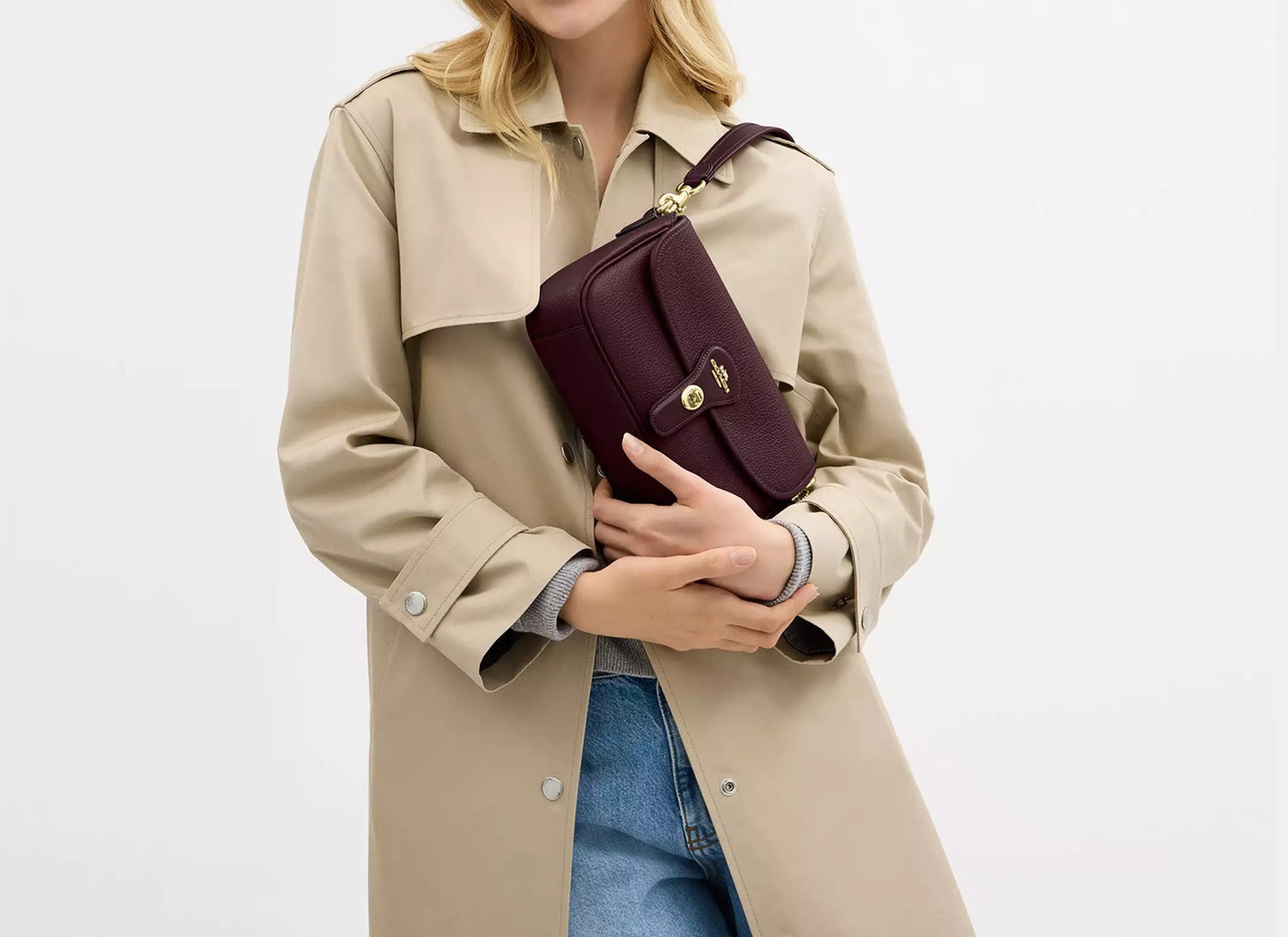Hadley Shoulder Bag Merlot Coach