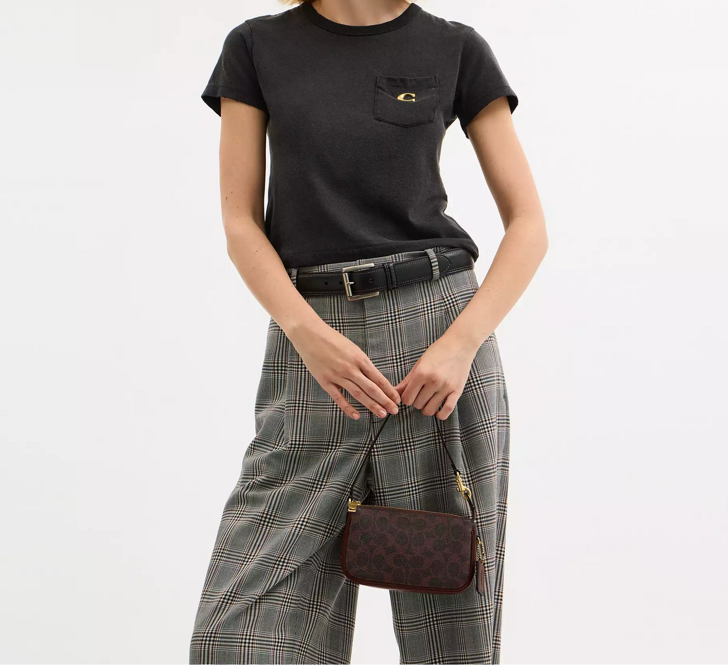 Plaza Bag 18 In Signature Canvas Maple Coach