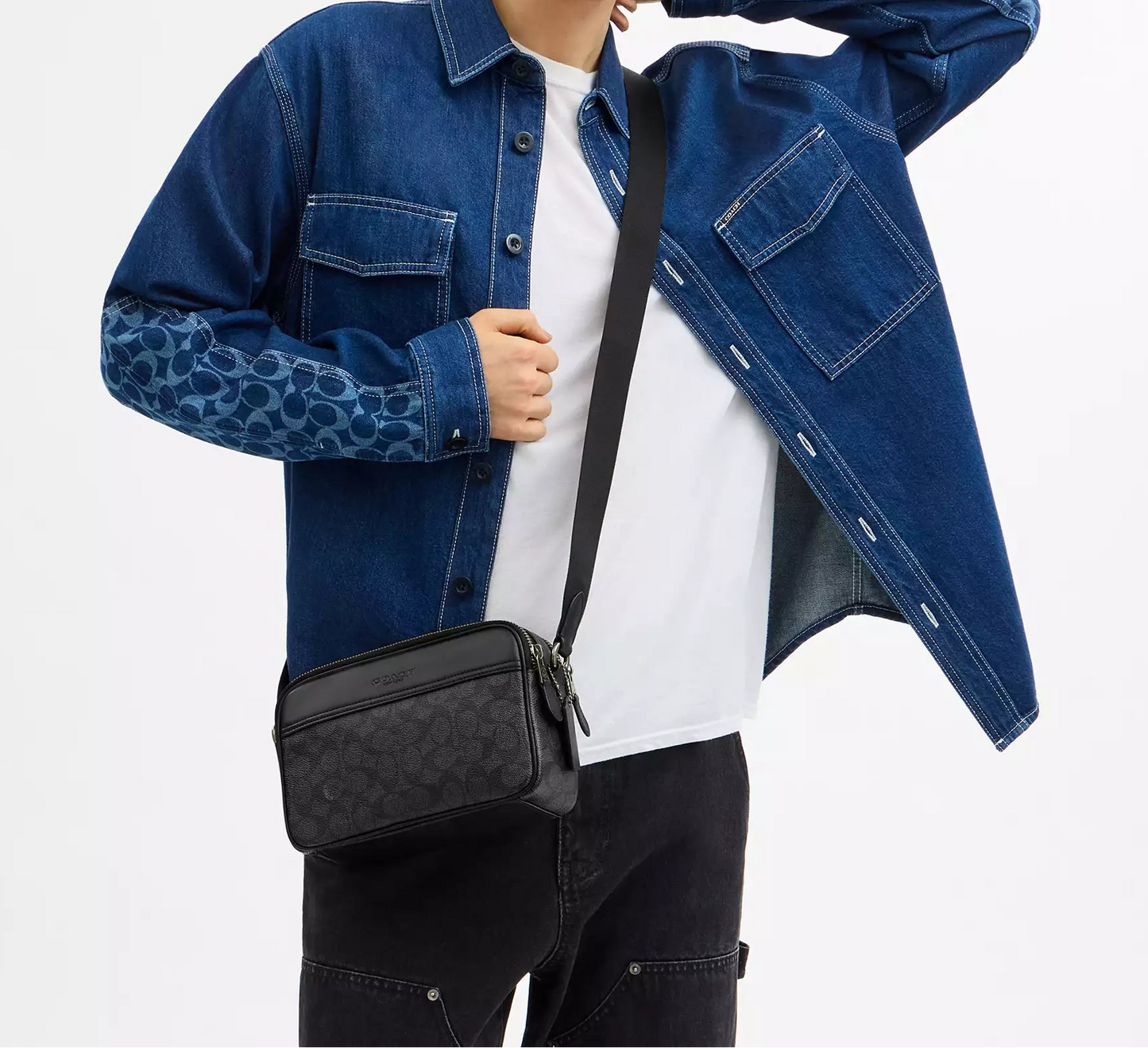 Graham Crossbody Bag In Signature Canvas Gunmetal Charcoal Coach