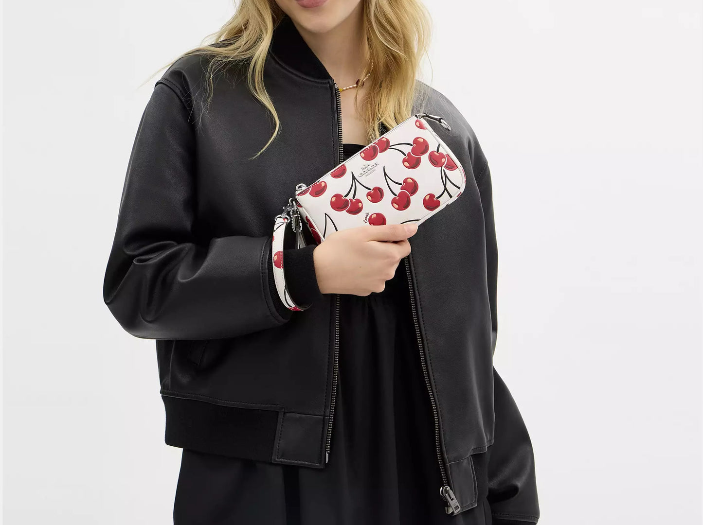Nolita 19 With Cherry Print Bag Chalk Multi Coach