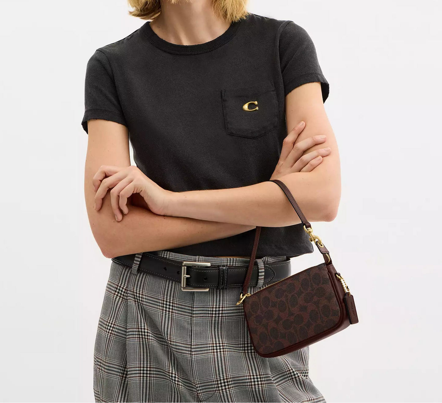 Plaza Bag 18 In Signature Canvas Maple Coach