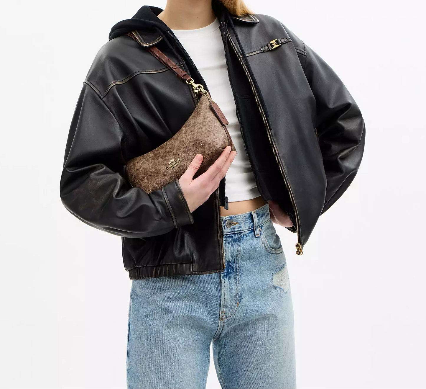 Caitlin Shoulder Bag In Signature Tan Canvas Coach