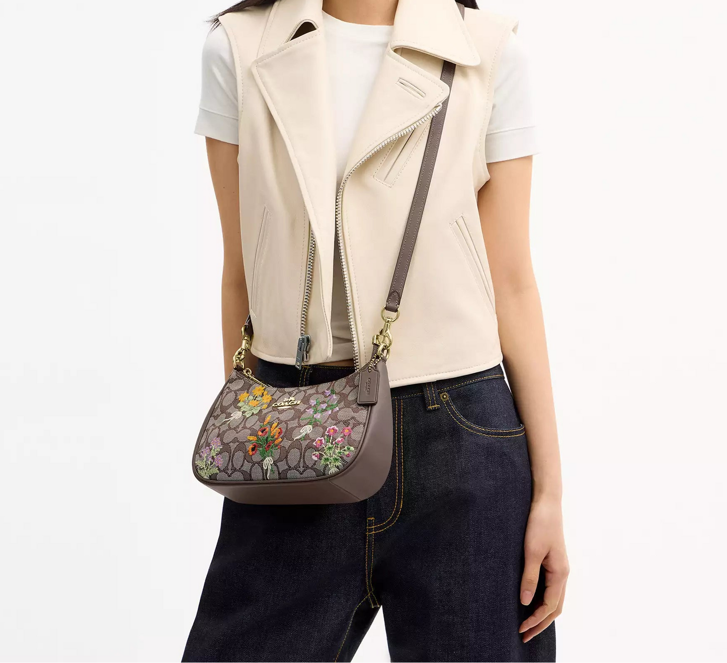 Teri Shoulder Bag In Signature Jacquard With Floral Embroidery Coach