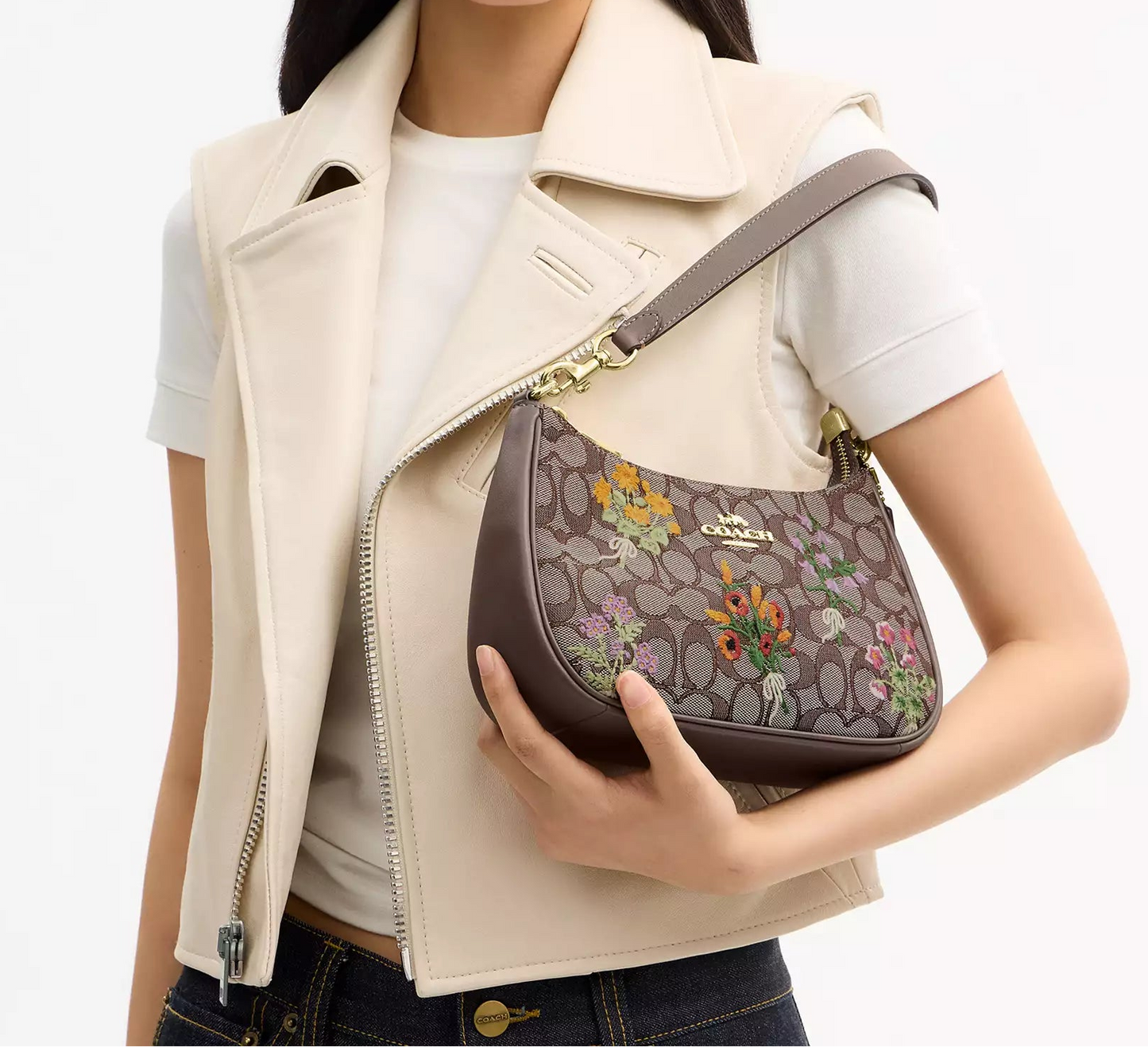Teri Shoulder Bag In Signature Jacquard With Floral Embroidery Coach