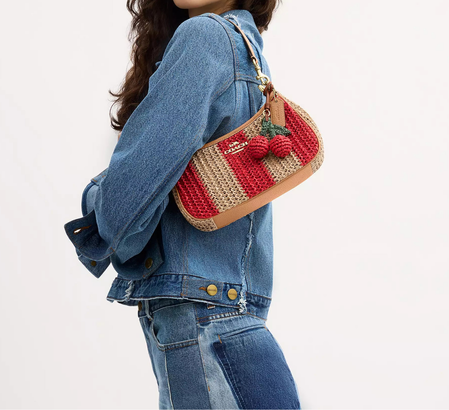 Teri Shoulder Bag Straw With Stripes And Charm Coach