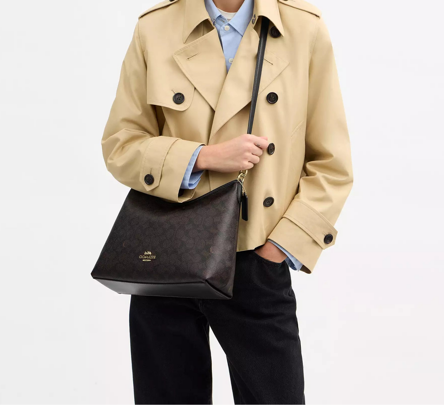 Laurel Shoulder Bag In Signature Canvas Coach
