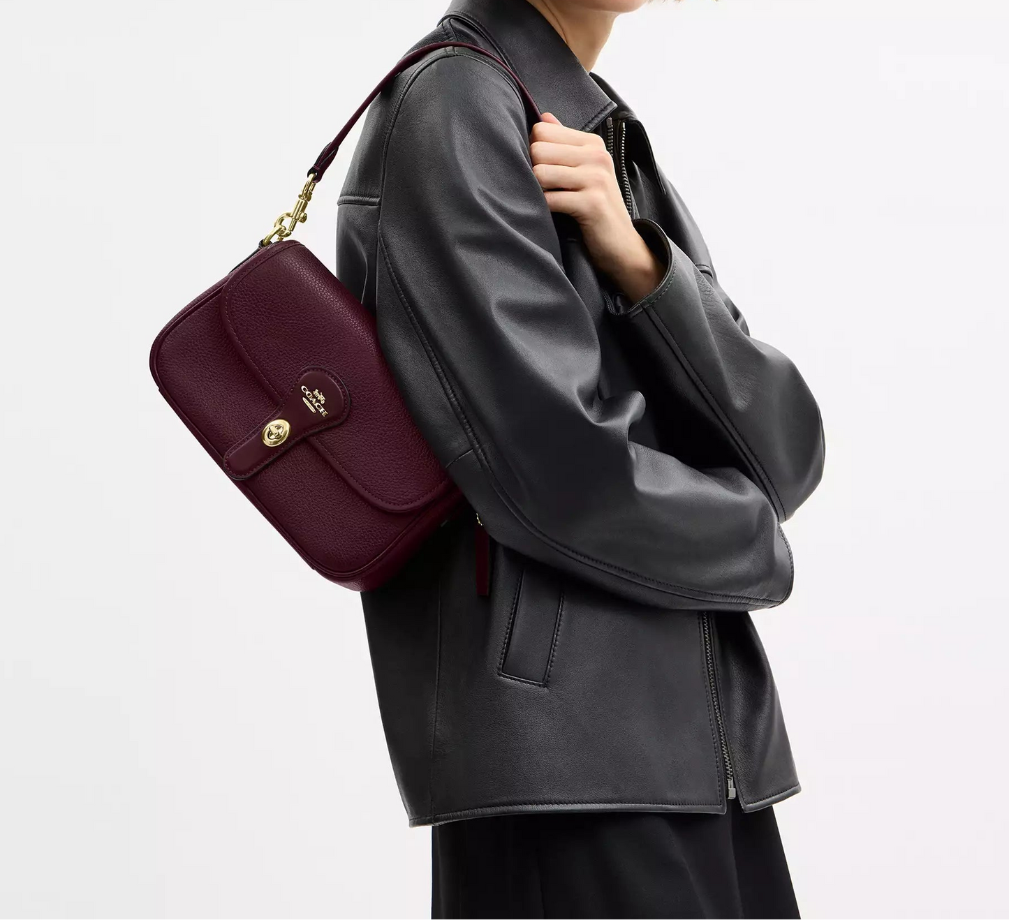 Hadley Shoulder Bag Dark Wine Coach