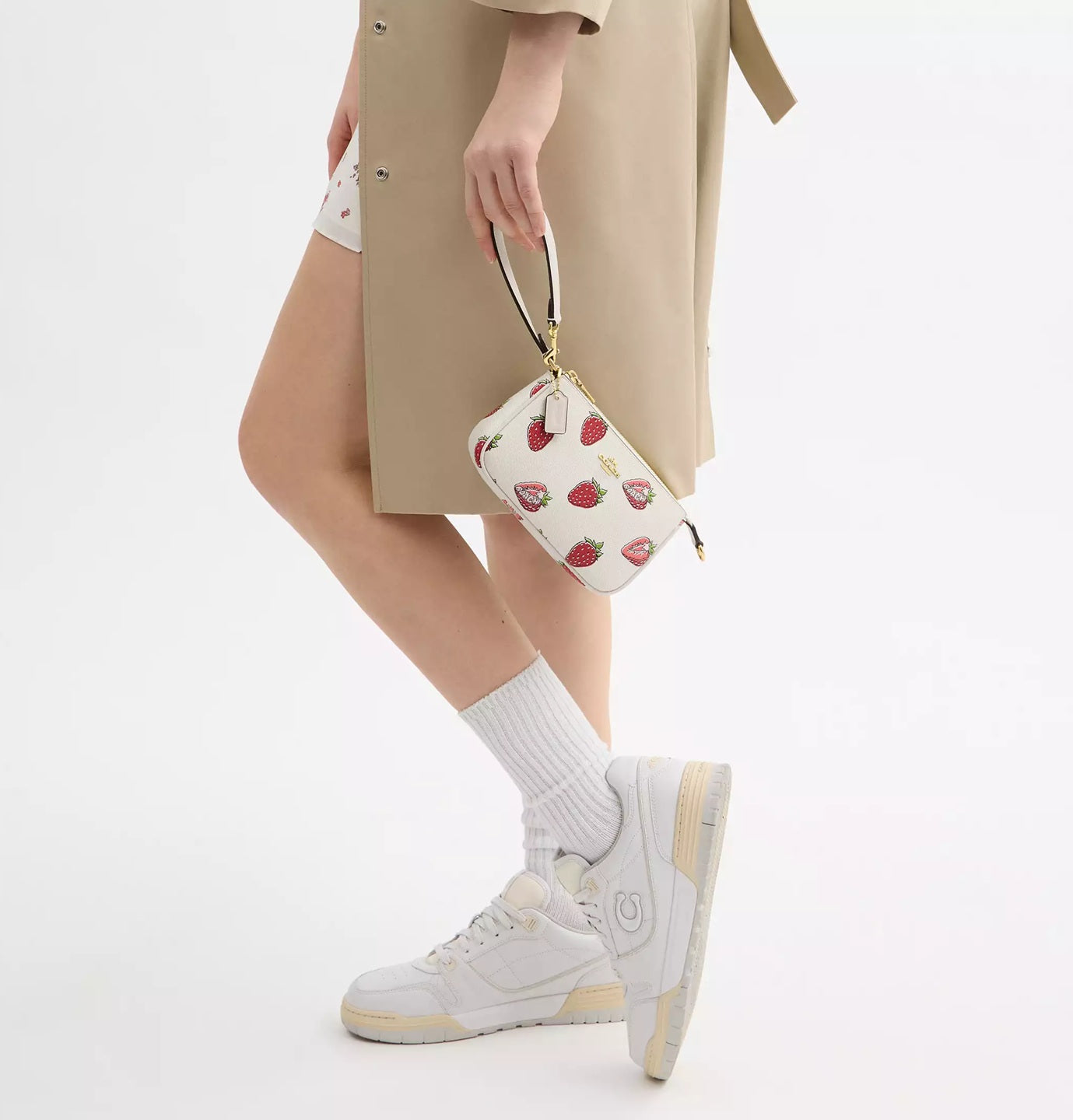 Nolita 19 With Strawberry Print Bag Chalk Multi Coach